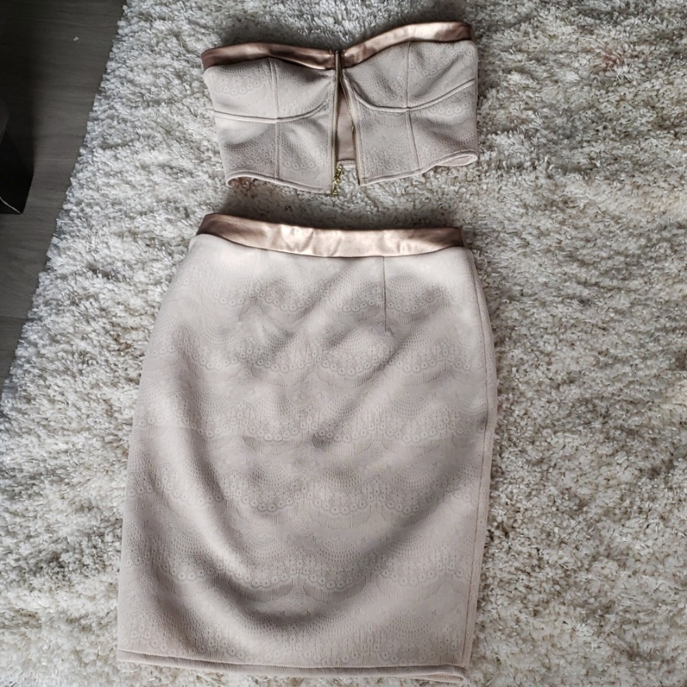 Guess skirt set